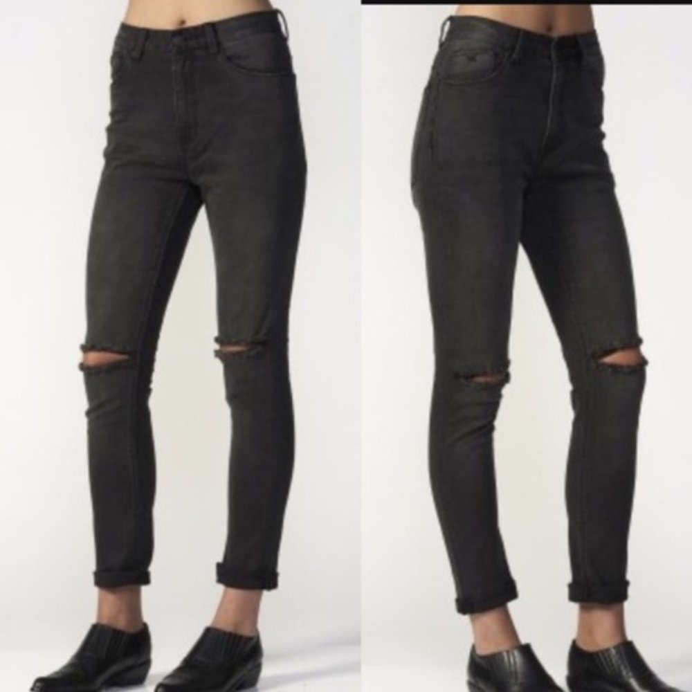 Res Wanda black jeans, distressed knees